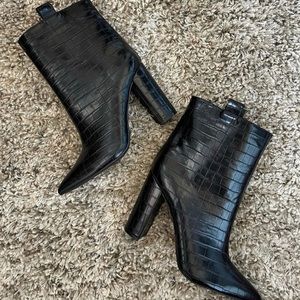 WOMENS BOOTS